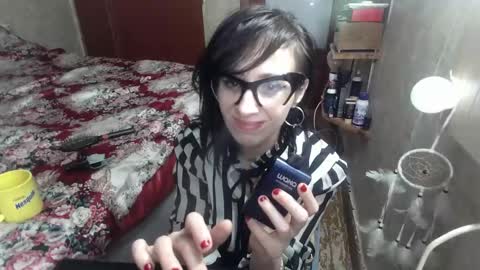 Snapshot of barbie_rococo chatting on February 16, 2026, 3:30 pm barbie_rococo online show from February 16, 2026, 3:30 pm