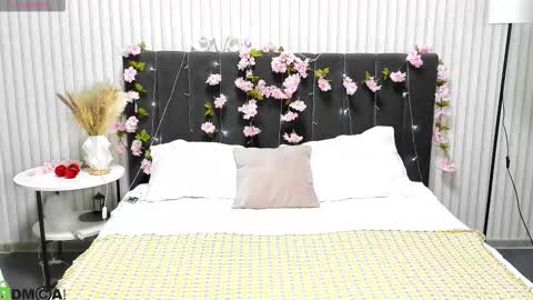 Snapshot of barbie_staze chatting on October 13, 2025, 12:43 am Barbie Staze online show from October 13, 2025, 12:43 am