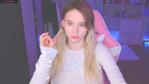 Snapshot of barbieee_doll chatting on June 11, 2026, 12:32 am Eva online show from June 11, 2026, 12:32 am