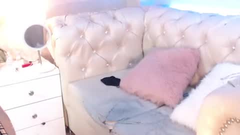 barbiefox_ online show from July 26, 2026, 11:44 pm