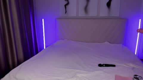 Snapshot of barbielina_ chatting on June 14, 2026, 8:33 pm Emma online show from June 14, 2026, 8:33 pm