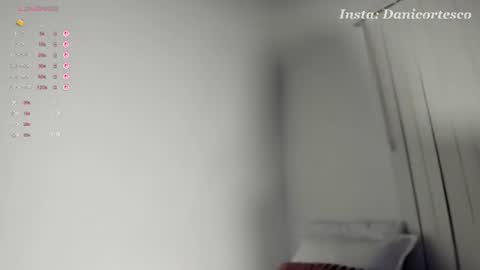 Snapshot of barbiemillit chatting on August 1, 2026, 1:05 am barbiemillit online show from August 1, 2026, 1:05 am