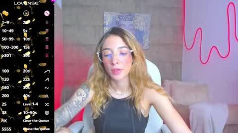 Snapshot of barbiie_scoth chatting on March 2, 2025, 11:09 pm Barbie Scot online show from March 2, 2025, 11:09 pm