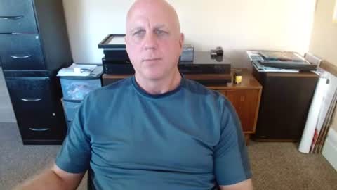 Snapshot of baritonesinger chatting on July 12, 2026, 12:45 am baritonesinger online show from July 12, 2026, 12:45 am