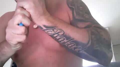 barrias23 online show from June 19, 2026, 5:50 pm