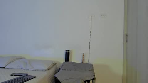 Snapshot of barry_sutton chatting on June 10, 2026, 12:33 am Barry online show from June 10, 2026, 12:33 am