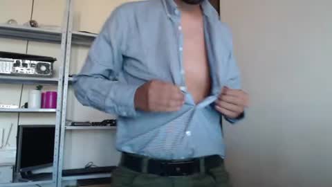 Snapshot of barryallen_27 chatting on June 19, 2026, 1:26 pm Barry online show from June 19, 2026, 1:26 pm