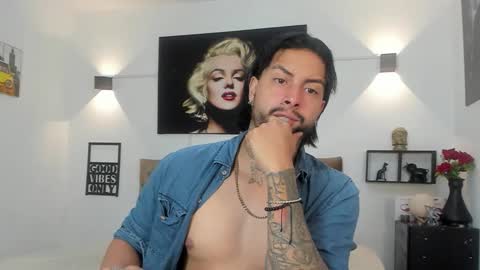 Snapshot of bastian_jones1 chatting on September 21, 2025, 1:07 am bastian_jones1 online show from September 21, 2025, 1:07 am