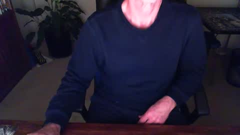 Snapshot of batebro13 chatting on February 24, 2025, 1:42 pm BateBro13 online show from February 24, 2025, 1:42 pm