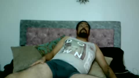 batery82 online show from March 5, 2025, 2:01 pm