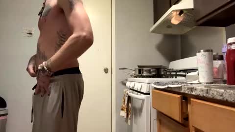 Snapshot of battlewolfxx chatting on February 6, 2026, 9:12 am battlewolfxx online show from February 6, 2026, 9:12 am