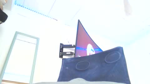 Snapshot of bayoletsweett chatting on January 7, 2025, 6:45 pm deivid online show from January 7, 2025, 6:45 pm