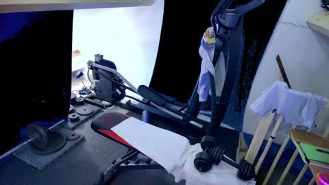 Snapshot of bazzz_8 chatting on February 21, 2025, 5:53 pm bazzz_8 online show from February 21, 2025, 5:53 pm