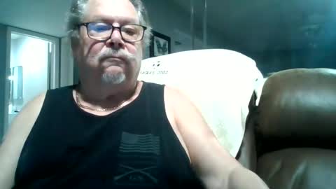 Snapshot of bbb1952 chatting on June 22, 2026, 2:36 pm Single Grandpa in Florida. Love to C2C and have Fun Privately online show from June 22, 2026, 2:36 pm
