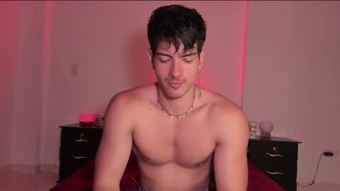 Valentino online show from March 7, 2025, 9:17 pm