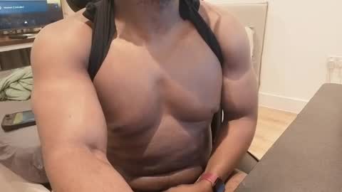 bbcthomas123112 online show from April 19, 2026, 7:27 pm