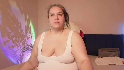 Snapshot of bbw_goddes chatting on May 25, 2026, 9:26 am Love online show from May 25, 2026, 9:26 am
