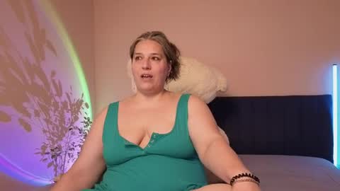 Snapshot of bbw_goddes chatting on June 2, 2026, 3:14 pm Love online show from June 2, 2026, 3:14 pm