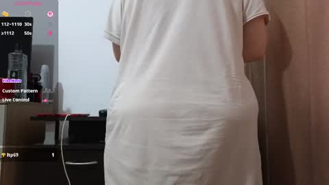Snapshot of bbw_milf_4u chatting on June 13, 2026, 10:13 am Emma online show from June 13, 2026, 10:13 am