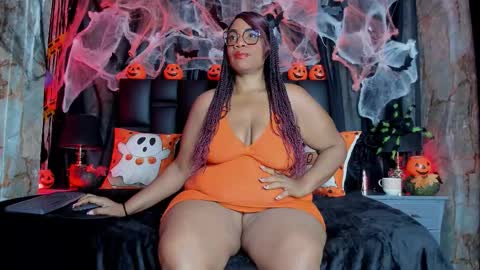 Snapshot of bbwlatina01 chatting on October 25, 2025, 12:23 pm Bbwlatina01 online show from October 25, 2025, 12:23 pm