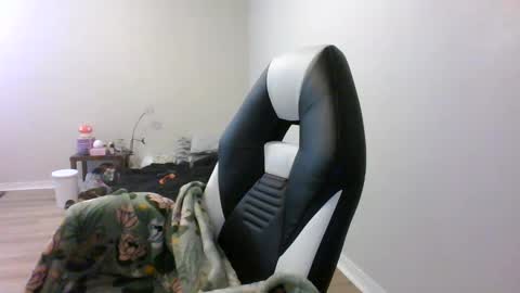 Snapshot of bbwliger95 chatting on March 3, 2025, 3:42 pm BBWLiger95 online show from March 3, 2025, 3:42 pm