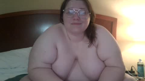 Snapshot of bbwlittlebear chatting on July 18, 2026, 10:19 am bbwlittlebear online show from July 18, 2026, 10:19 am