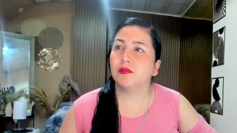 bbwluxurymuse online show from June 4, 2026, 11:16 am