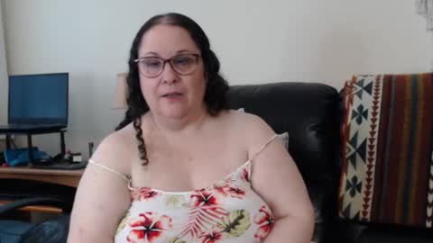 Snapshot of bbwmilfforcamfun chatting on March 2, 2026, 5:20 pm Julie online show from March 2, 2026, 5:20 pm