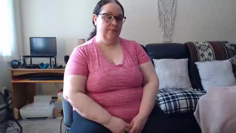 Snapshot of bbwmilfforcamfun chatting on April 19, 2026, 6:10 pm Julie online show from April 19, 2026, 6:10 pm