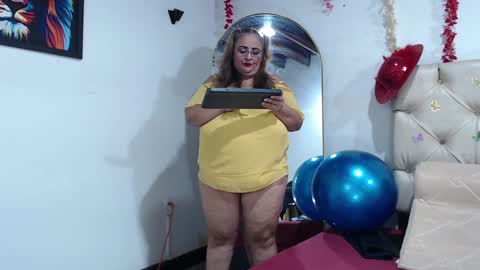 Snapshot of bbwsalome chatting on January 10, 2025, 8:26 pm Salome online show from January 10, 2025, 8:26 pm