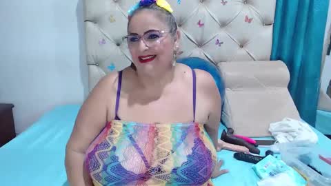 Snapshot of bbwsalome chatting on January 24, 2025, 8:43 pm Salome online show from January 24, 2025, 8:43 pm