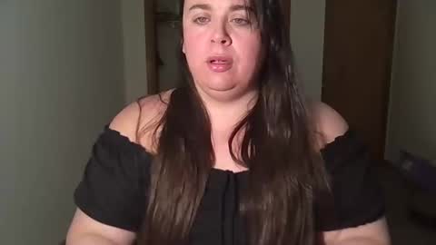 Snapshot of bbwsophiecooks chatting on January 3, 2025, 11:12 pm Sophie BBW online show from January 3, 2025, 11:12 pm