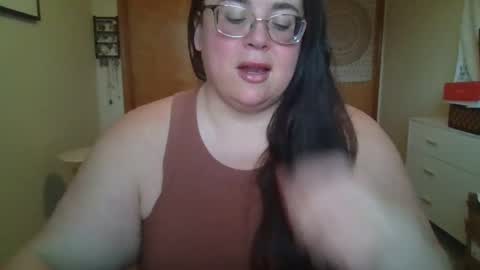 Snapshot of bbwsophiecooks chatting on February 7, 2025, 1:32 pm Sophie BBW online show from February 7, 2025, 1:32 pm