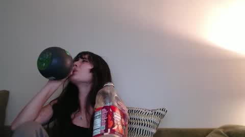 Snapshot of bby_julesss chatting on November 20, 2025, 9:25 pm bby_julesss online show from November 20, 2025, 9:25 pm