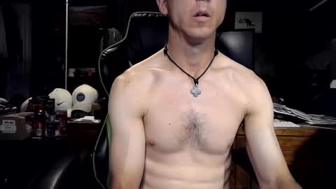 bchillin28 online show from September 27, 2025, 1:32 am