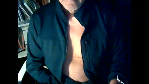 Snapshot of bcn1959 chatting on December 17, 2025, 6:08 am bcn1959 online show from December 17, 2025, 6:08 am