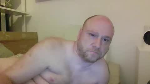 Snapshot of bcn82red chatting on May 9, 2026, 6:46 pm BCN82Red online show from May 9, 2026, 6:46 pm