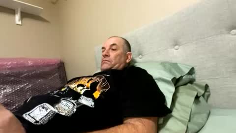 bdgreg70 online show from July 25, 2026, 7:44 pm