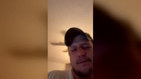 Snapshot of bdn9222 chatting on April 6, 2026, 4:46 am bdn9222 online show from April 6, 2026, 4:46 am