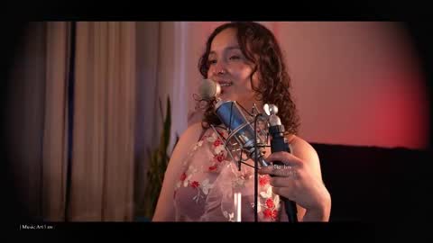 Snapshot of be_lov chatting on October 15, 2025, 8:31 pm Call me Bells Next Stream on Wednesday Feb 26 online show from October 15, 2025, 8:31 pm