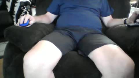 beachguy38 online show from November 1, 2025, 2:08 pm