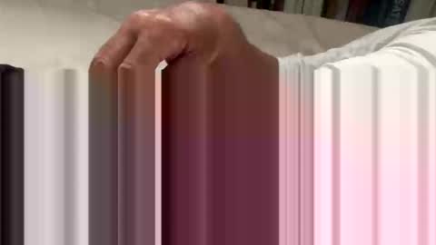 BeachGuy online show from November 2, 2025, 3:47 pm