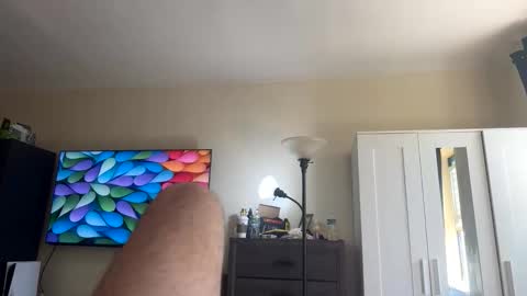 Snapshot of beachhutman chatting on May 18, 2026, 7:20 pm beachhutman online show from May 18, 2026, 7:20 pm