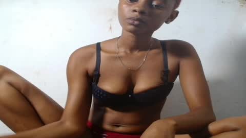Snapshot of beakimber50 chatting on June 29, 2026, 4:40 pm beakimber50 online show from June 29, 2026, 4:40 pm