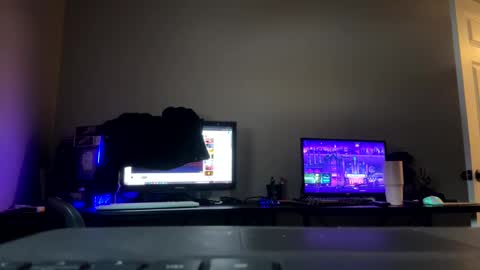 Snapshot of beaniebaby2 chatting on January 21, 2025, 6:34 pm beaniebaby2 online show from January 21, 2025, 6:34 pm