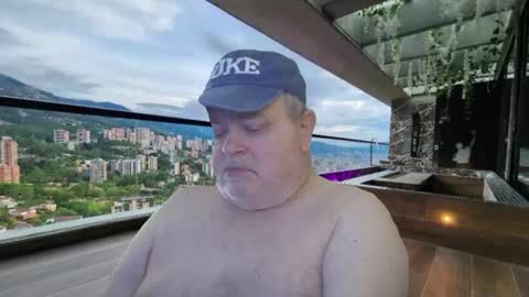 Snapshot of bear4muscle chatting on March 24, 2026, 4:56 pm Dookie online show from March 24, 2026, 4:56 pm