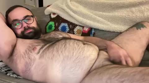 bear_country online show from March 7, 2025, 2:04 am