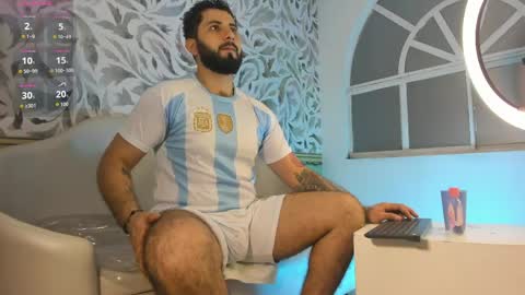 Snapshot of bear_mao_ chatting on June 4, 2026, 11:27 am bear_mao_ online show from June 4, 2026, 11:27 am