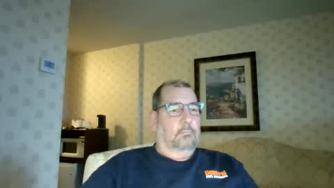 Snapshot of bearacuda555 chatting on April 1, 2026, 9:34 pm Bruno online show from April 1, 2026, 9:34 pm