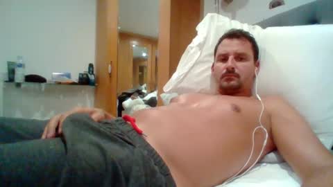 Snapshot of bearboudior chatting on June 16, 2026, 1:58 pm bearboudior online show from June 16, 2026, 1:58 pm